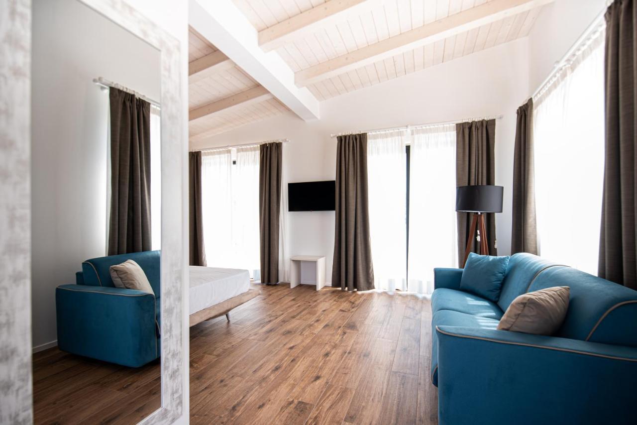 ヌマーナ La Perla Relais Bed & Breakfast エクステリア 写真