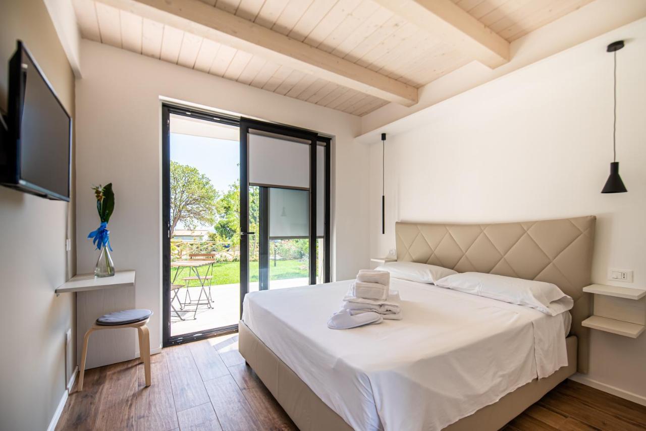 ヌマーナ La Perla Relais Bed & Breakfast エクステリア 写真