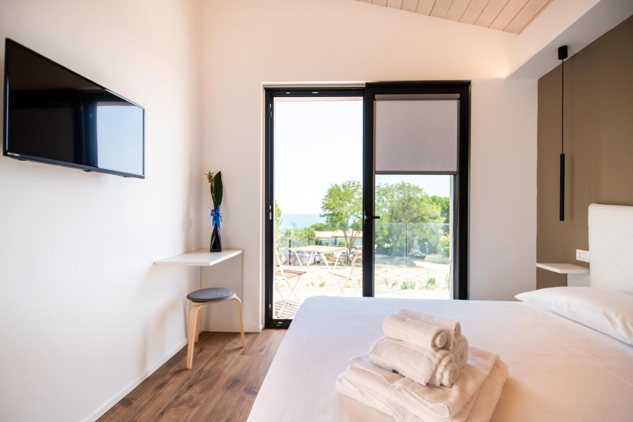 ヌマーナ La Perla Relais Bed & Breakfast エクステリア 写真